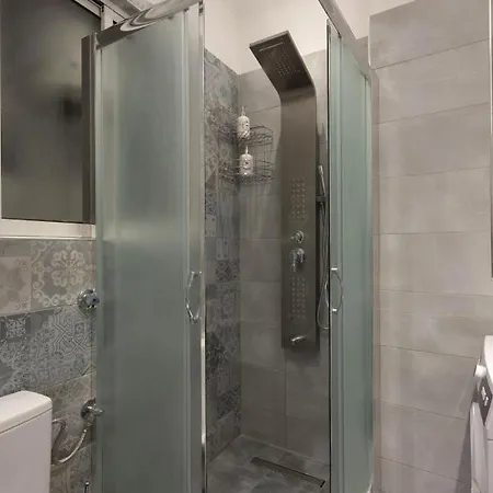 Apartment In Town *