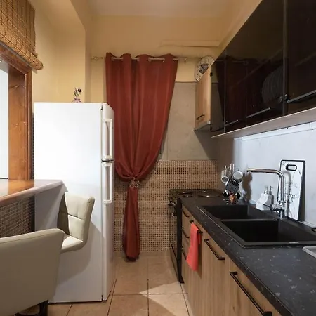Apartment In Town *