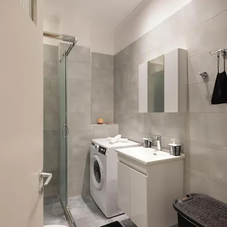 In Town * Corfu (city)